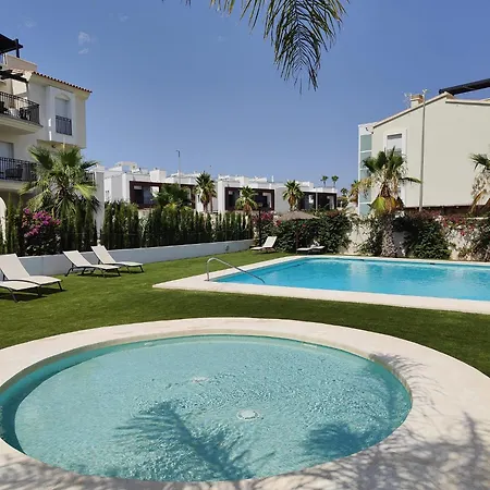 Panorama Penthouse Luxe - Swimmingpool - *